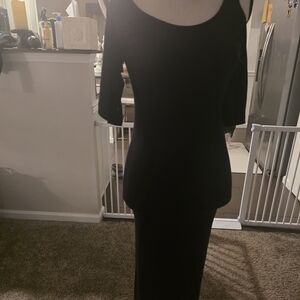 Earth Black Scoop Neck Midi Dress with Elbow Sleeves